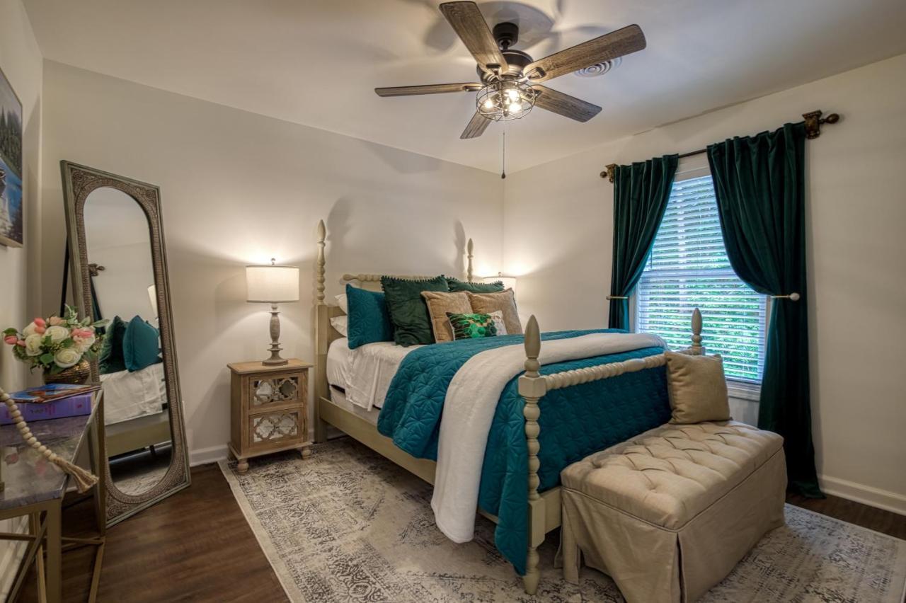 Great Location - Hot Tub - Dog Friendly Villa Sevierville Buitenkant foto